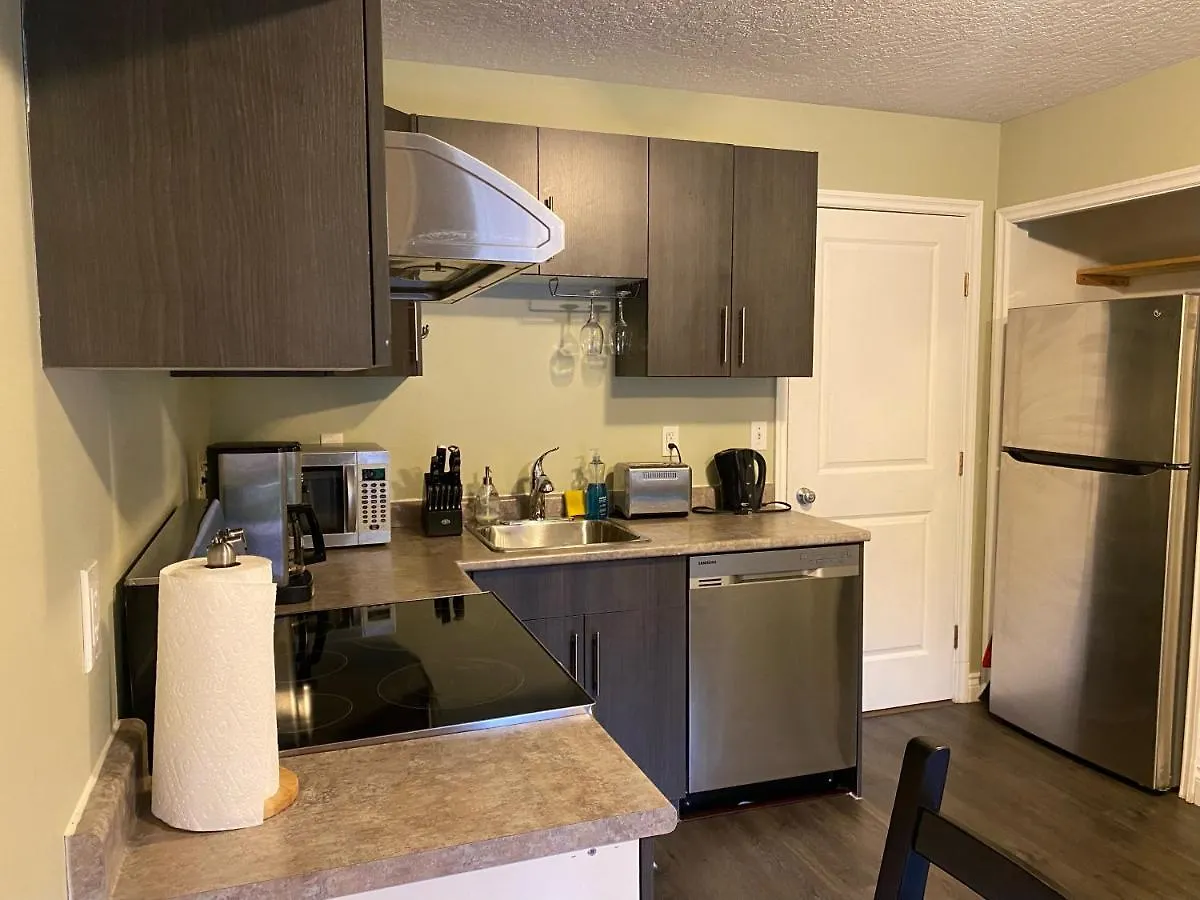1 Bedroom Suite In Langford. Victoria Apartment